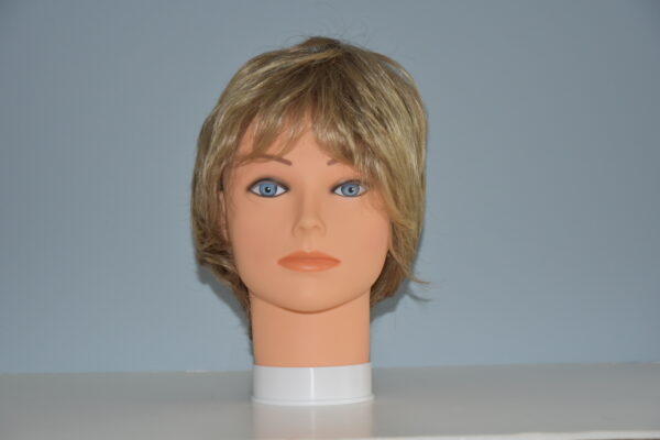 short blonde wig on mannequin head