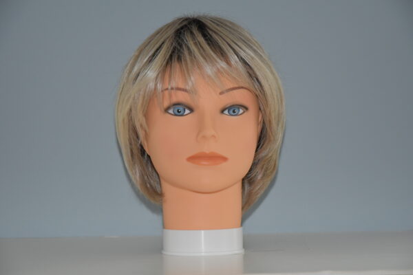 short blonde wig on mannequin head